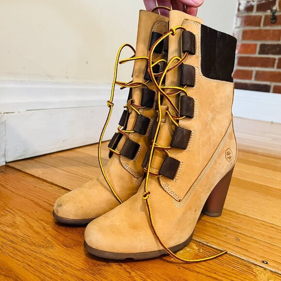 Timberland Women's High Heel Wheat Boots Size 7 M - Picture 7 of 16